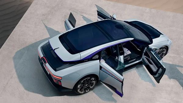 Автоблогеры и эксперты выбрали &laquo;Новинку года &ndash; 2023&raquo; от Авто.ру