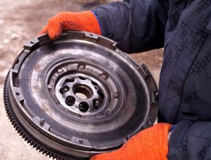 Что такое двухмассовый маховик: устройство, неисправности и диагностика Что такое двухмассовый маховик: устройство, неисправности и диагностика