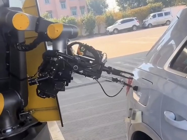 Фразы &laquo;я же сказал &mdash; дизель&raquo; и &laquo;я просила на тыщу&raquo; на АЗС можно забыть