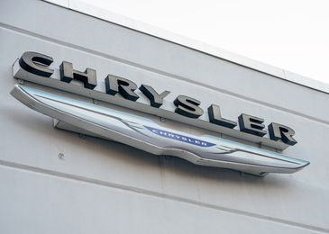 Как Джо Байден жестко прижал американский автопром