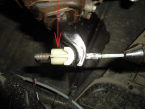 Как заменить тросик сцепления Лада Гранта Как заменить тросик сцепления Лада Гранта