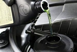 Какое масло заливать в ГУР: жидкости для гидроусилителя руля