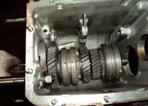 Коробка передач на ВАЗ 2107: конструктивные особенности и ремонт Коробка передач на ВАЗ 2107: конструктивные особенности и ремонт