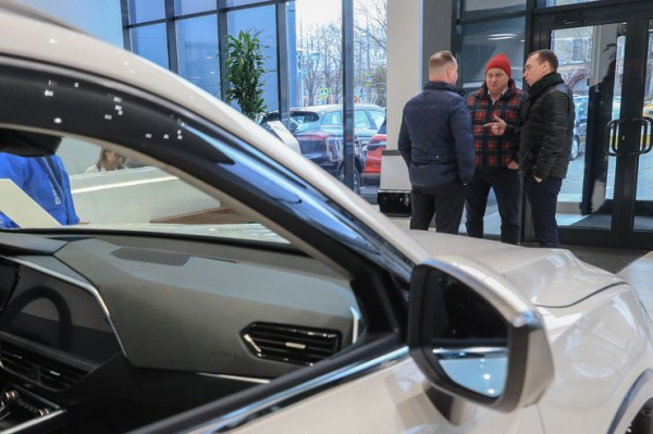 Костлявая рука рынка берет российских водителей за горло Костлявая рука рынка берет российских водителей за горло