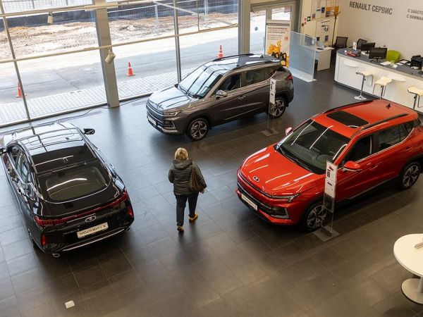 Недорогих машин в России больше не будет, зато прекратятся угоны: итоги недели