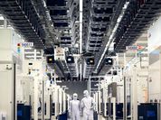 Почему опытные автовладельцы стали переходить на корейское моторное масло Почему опытные автовладельцы стали переходить на корейское моторное масло