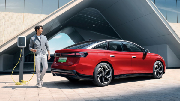 Почему самый премиальный электромобиль от Volkswagen провалился сразу после начала продаж  Почему самый премиальный электромобиль от Volkswagen провалился сразу после начала продаж