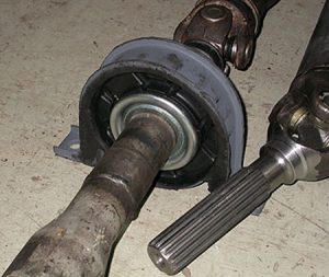 Подшипник подвесной карданного вала: замена, диагностика, ремонт