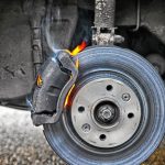 Прокачка тормозов с АБС: как прокачать
