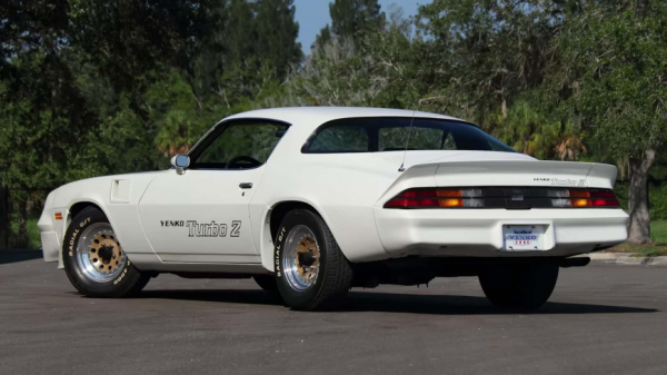 Таким редких Camaro с турбомотором всего три на всю планету и один из них продается