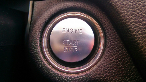 У автомобилей Mercedes-Benz может появиться корейский датчик нетрезвых водителей 