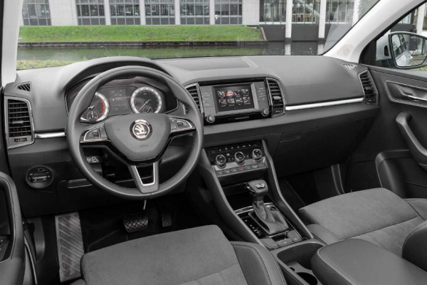 В России приступили к продаже новых кроссоверов Skoda Karoq из КНр стоимостью от 3,4 млн рублей