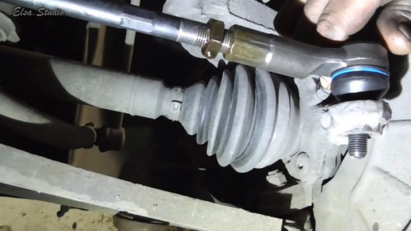 Замена рулевых тяг и наконечников: что нужно знать