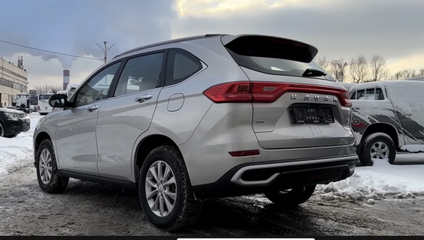 Как китайцы сэкономили на нас: автоблогер оценил новый Haval M6 Как китайцы сэкономили на нас: автоблогер оценил новый Haval M6
