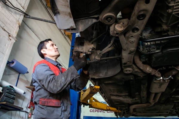 Как недорого, но качественно отремонтировать машину в 2024 году: советы автоэкспертов
