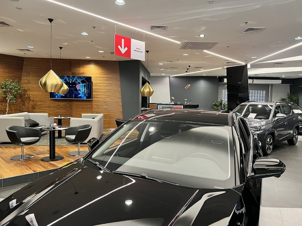 Невеселые старты: как власти и бизнес прижмут водителей в 2024 году