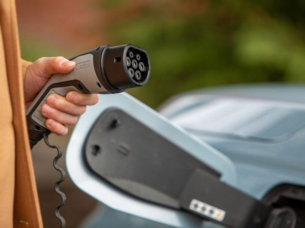 Почему в России не могут толком запустить производство и продажи электромобилей Почему в России не могут толком запустить производство и продажи электромобилей