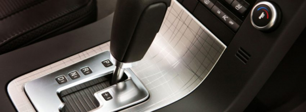 Почему возникают проблемы с включением задней передачи