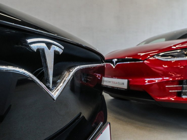 Пора продавать: у владельцев электромобилей скоро отберут все льготы