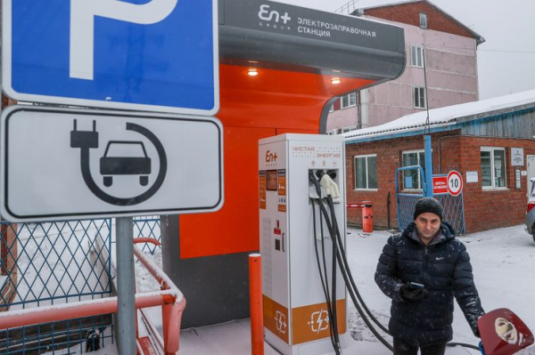 Пора продавать: у владельцев электромобилей скоро отберут все льготы