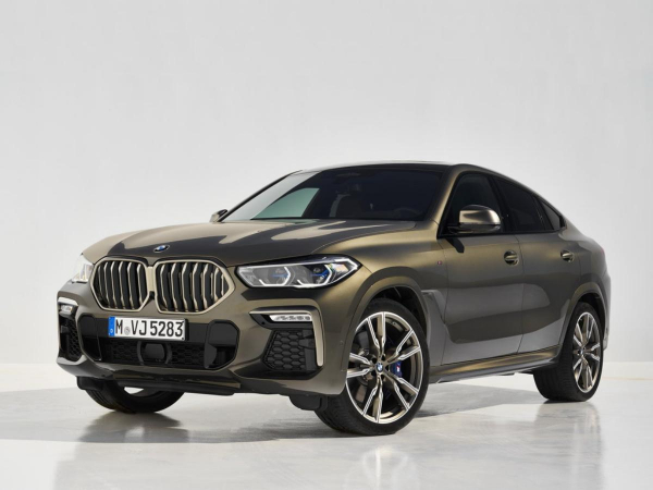 Продажи Audi, BMW и Mercedes в России рухнули до критической отметки Продажи Audi, BMW и Mercedes в России рухнули до критической отметки