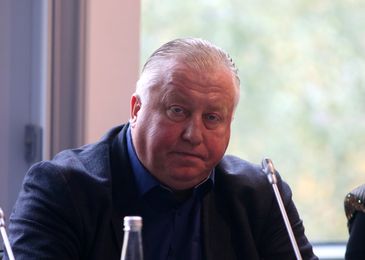 «Росавто», как кома российского автопрома: рецептов спасения нет ни у кого «Росавто», как кома российского автопрома: рецептов спасения нет ни у кого