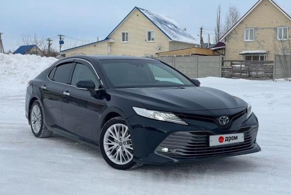 В Барнауле выставлена на продажу Toyota Camry в цвете &laquo;черный бриллиант&raquo; за 3 млн рублей