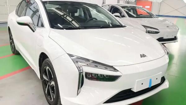 Названа цена первой модели бренда &laquo;АмберАвто&raquo; из Калининграда