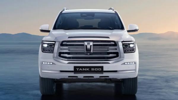 Дилеры начали выдавать россиянам гибридные внедорожники Tank 500 Urban