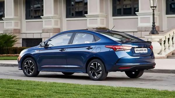 Автоэксперт назвал цену нового автомобиля Solaris в РФ