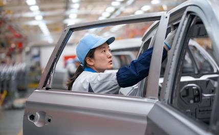 Автоэксперт рассказал о проблемах, с которыми столкнутся покупатели китайских электрокаров Автоэксперт рассказал о проблемах, с которыми столкнутся покупатели китайских электрокаров