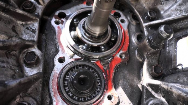 Гул в коробке передач: причины шума МКПП и АКПП Гул в коробке передач: причины шума МКПП и АКПП