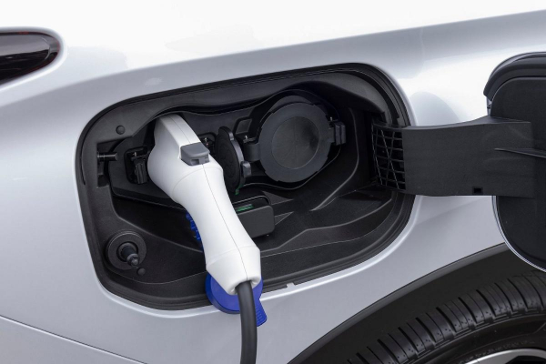 Как новая система зарядки от Mitsubishi поможет сильно экономить деньги 