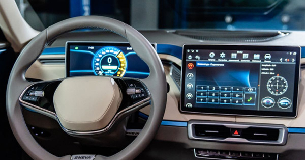 Мантуров: &laquo;Алмаз-Антей&raquo; не бросает проект электромобиля Е-Neva