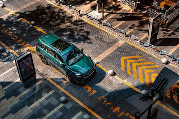 Семиместный кроссовер за 2,7 миллиона: как купить SWM G05 Pro за 24 тысячи рублей в месяц Семиместный кроссовер за 2,7 миллиона: как купить SWM G05 Pro за 24 тысячи рублей в месяц