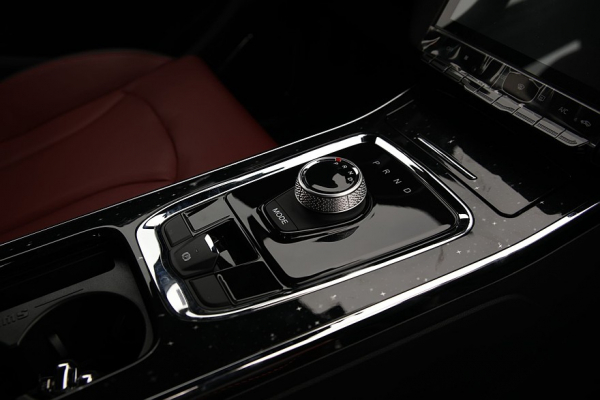 Семиместный кроссовер за 2,7 миллиона: как купить SWM G05 Pro за 24 тысячи рублей в месяц Семиместный кроссовер за 2,7 миллиона: как купить SWM G05 Pro за 24 тысячи рублей в месяц