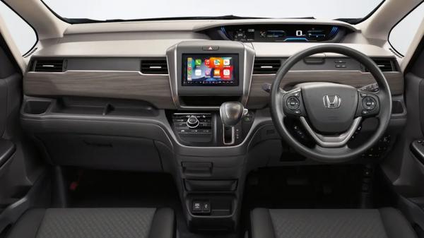 В России запустили продажи новой полноприводной Honda с уникальным багажником