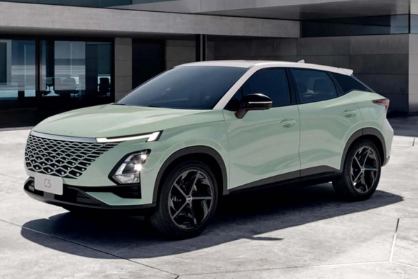 Кроссовер Omoda C5 получит более доступную версию в России