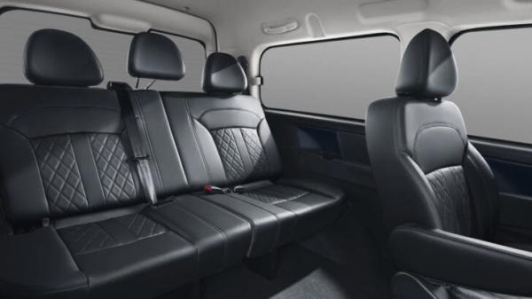 Стало известно, когда в России стартуют продажи минивэна Evolute i-Van