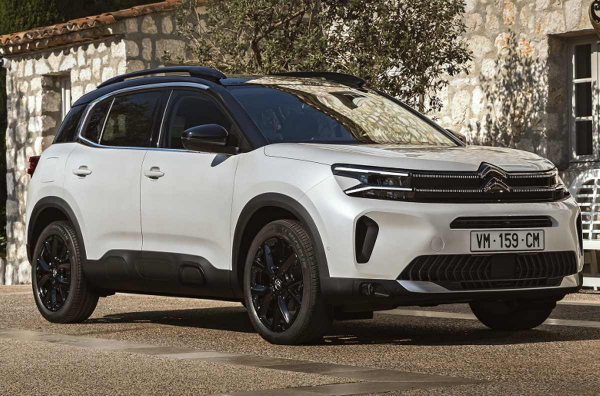 В РФ подешевел Citroen C5 Aircross с 2-летней гарантией и меню на русском 