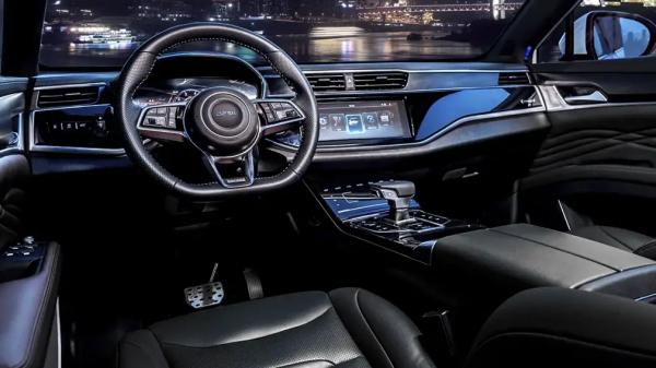 В России начнут продажи кроссовера DFSK ix5 в более мощной версии