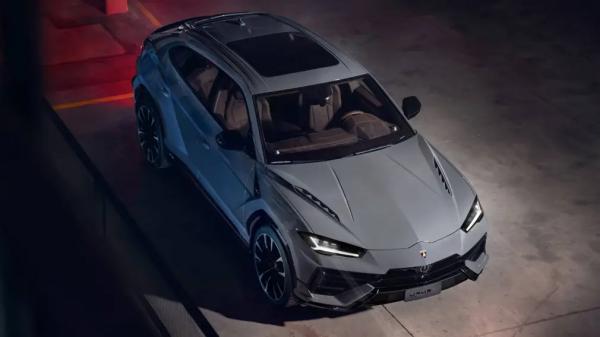 Битва суперкроссоверов: Lamborghini Urus выставили на дрэг против Ferrari Purosangue