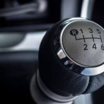 Как переключать передачи без сцепления на автомобиле