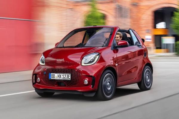 С конвейера сошел последний Smart Fortwo, ознаменовавший эпоху крошечных авто