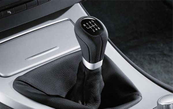 Затрудненное включение первой, задней или второй передач: причины и устранение неисправностей