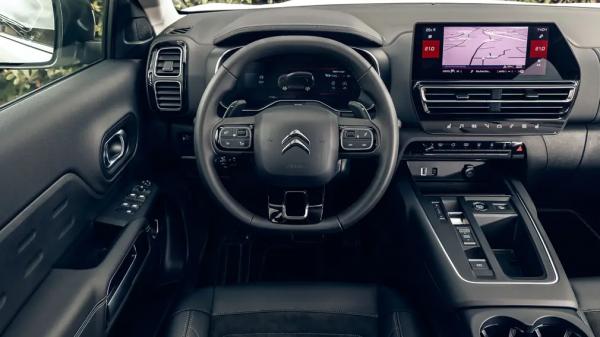 В РФ начались продажи кроссовера Citroen C5 Aircross