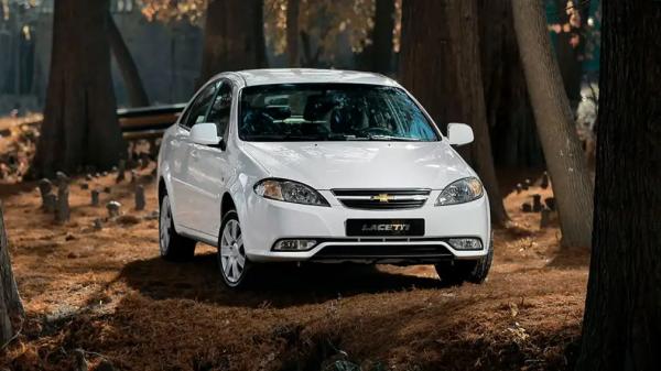 За полчаса: в Узбекистане раскупили последнюю партию машин Chevrolet Lacetti