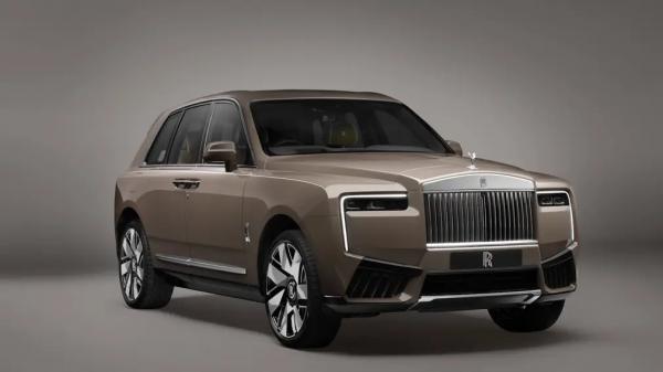 Дебютировал обновлённый люксовый вседорожник Rolls-Royce Cullinan