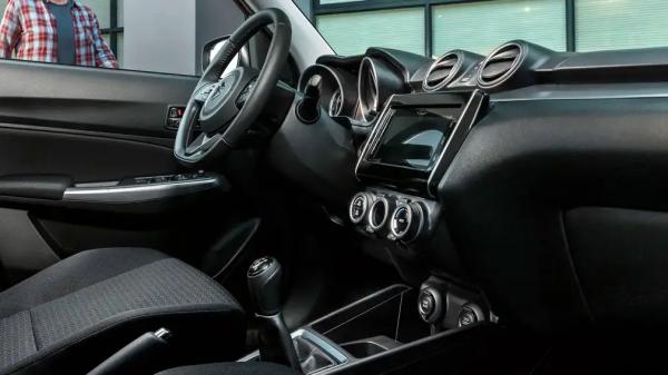 В Россию вернулся дешевый неубиваемый Suzuki - он доступнее &laquo;китайцев&raquo;