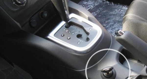 Блокировка коробки передач: блокиратор механический